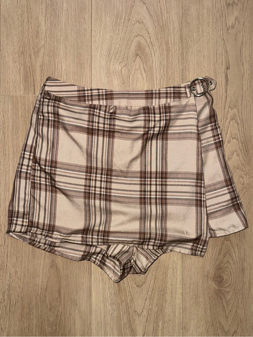 CULT FAVORITE‎ Plaid Wrap-Style Skort